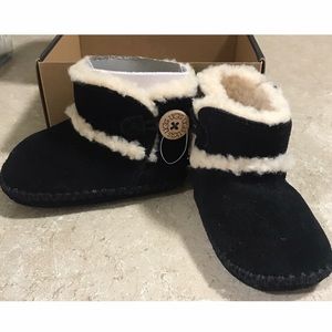 6-12 mo Ugg boots